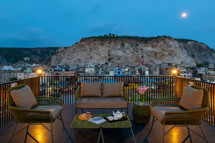 GIRI Penthouse, Jaipur