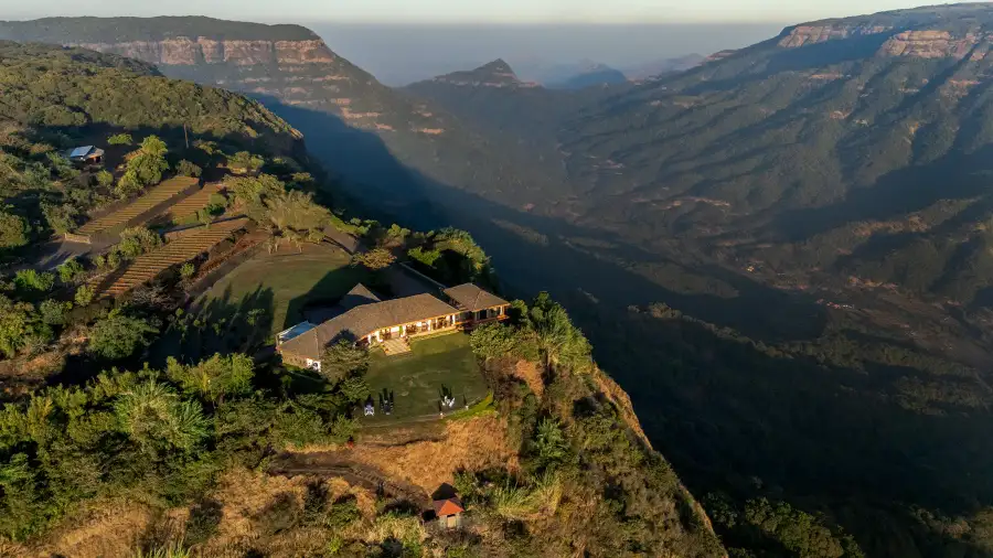 Gold Mist, Mahabaleshwar