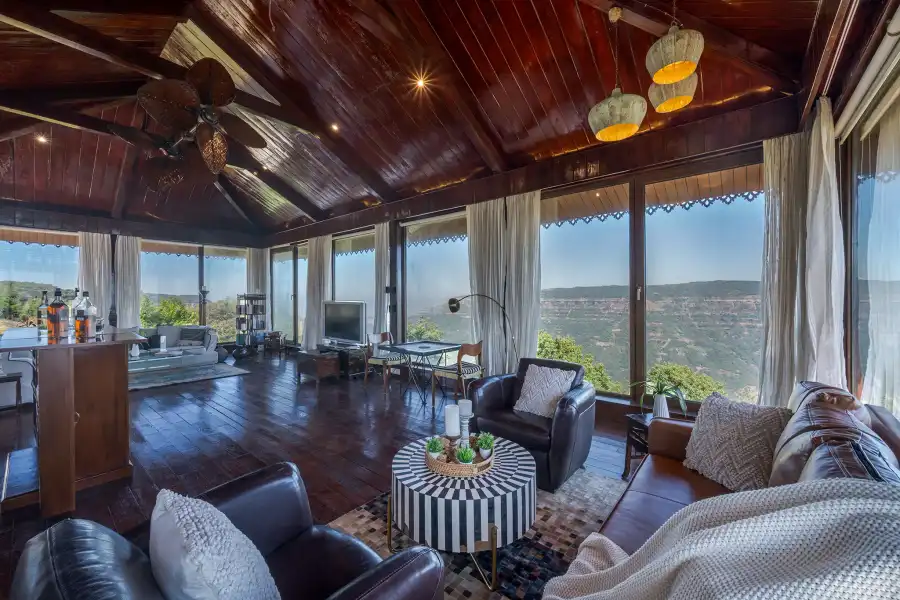Gold Mist, Mahabaleshwar