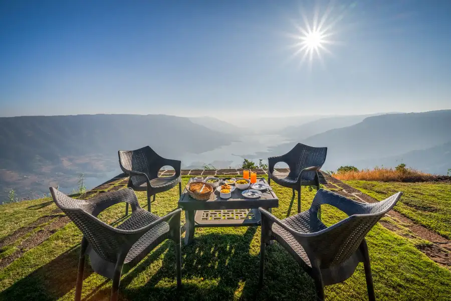 Gold Mist, Mahabaleshwar