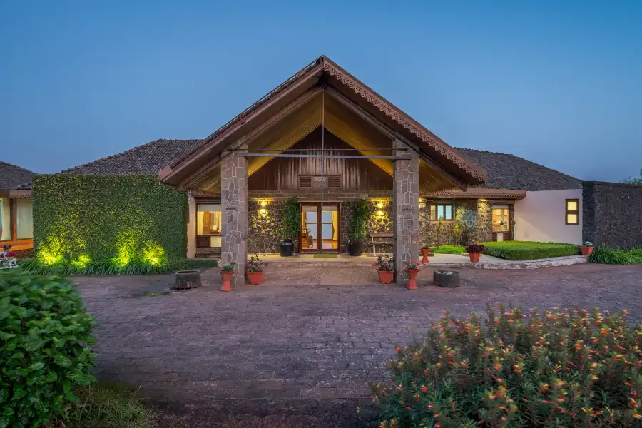 Gold Mist, Mahabaleshwar