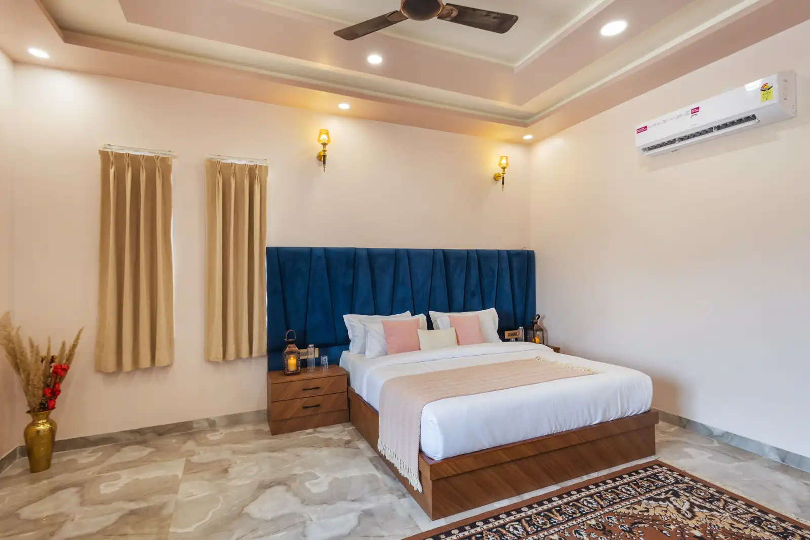 Gold Palm Granola, Jaipur