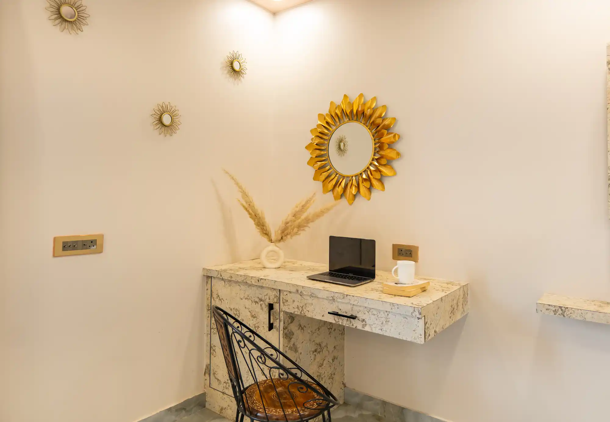 Gold Palm Ivory, Jaipur