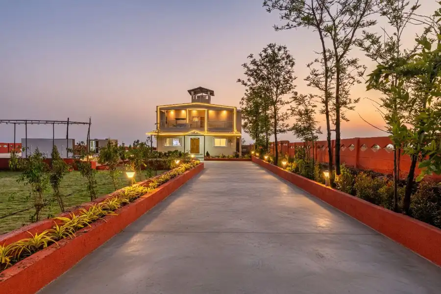 Golden Petal, Panchgani