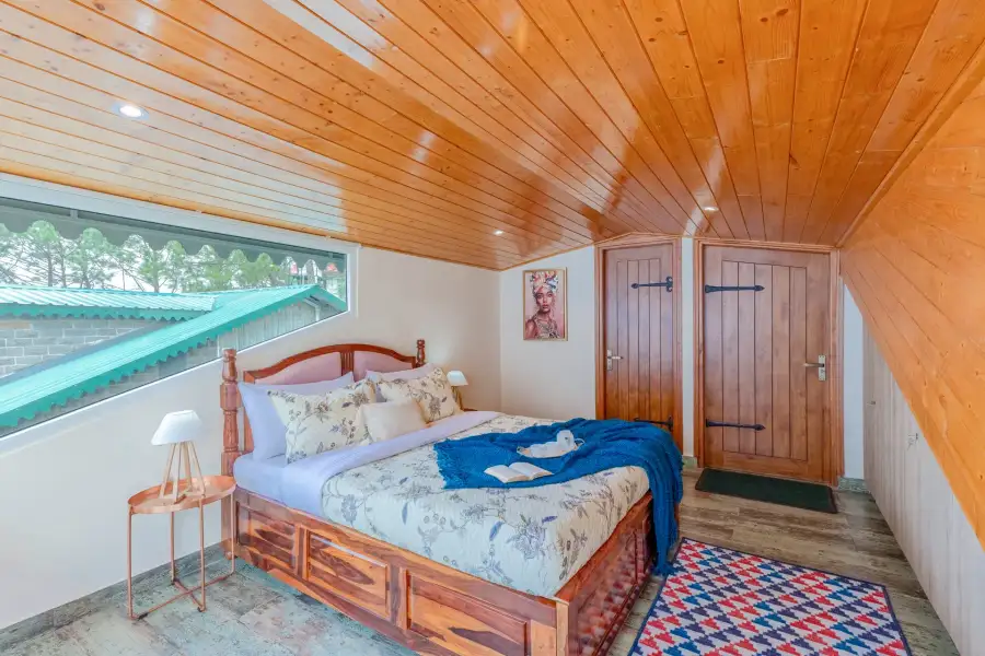 Goldencrest, Kasauli
