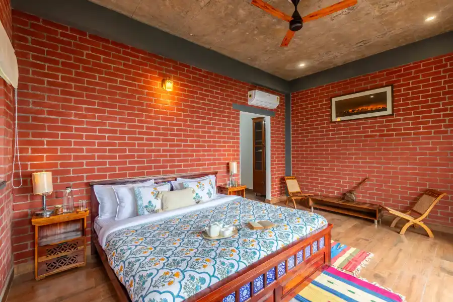 Goldencrest, Kasauli