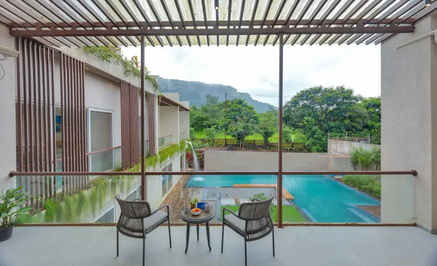 Grand Odyssy, Karjat