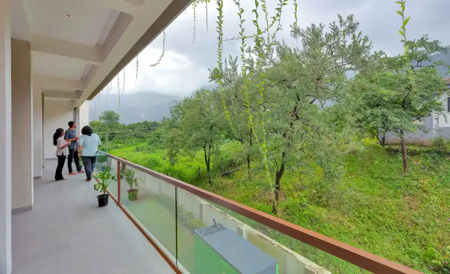 Grand Odyssy, Karjat