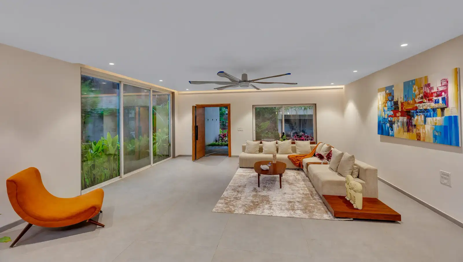 Grand Odyssy, Karjat
