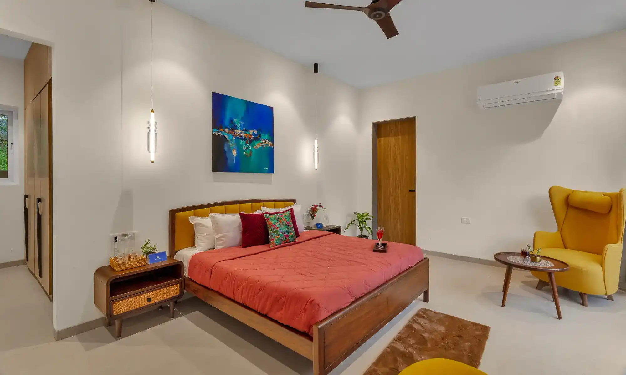 Grand Odyssy, Karjat