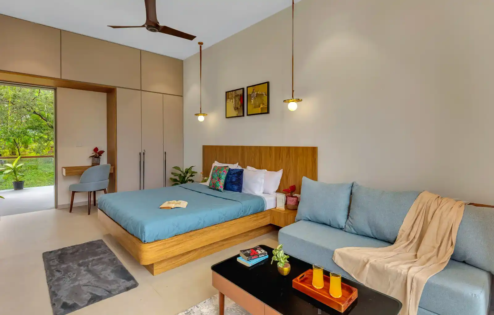 Grand Odyssy, Karjat