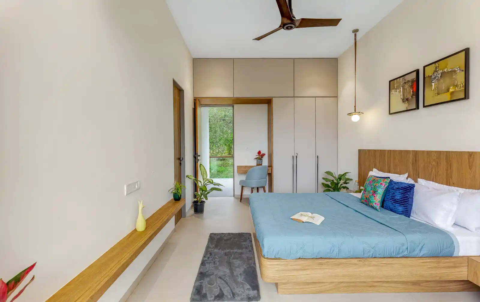 Grand Odyssy, Karjat