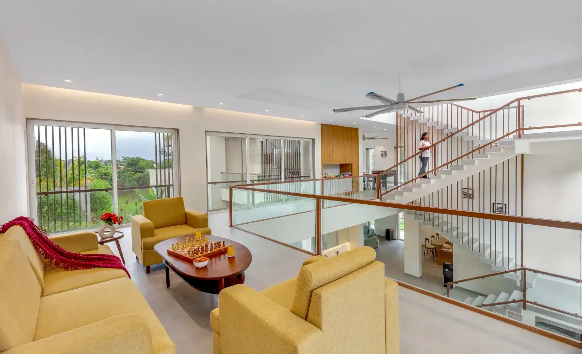 Grand Odyssy, Karjat