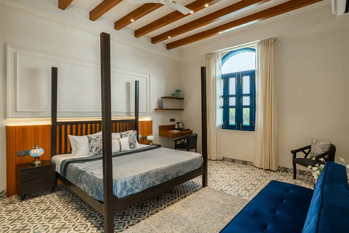 Greek Villa w/ Private Pool and Lawn, Gurgaon