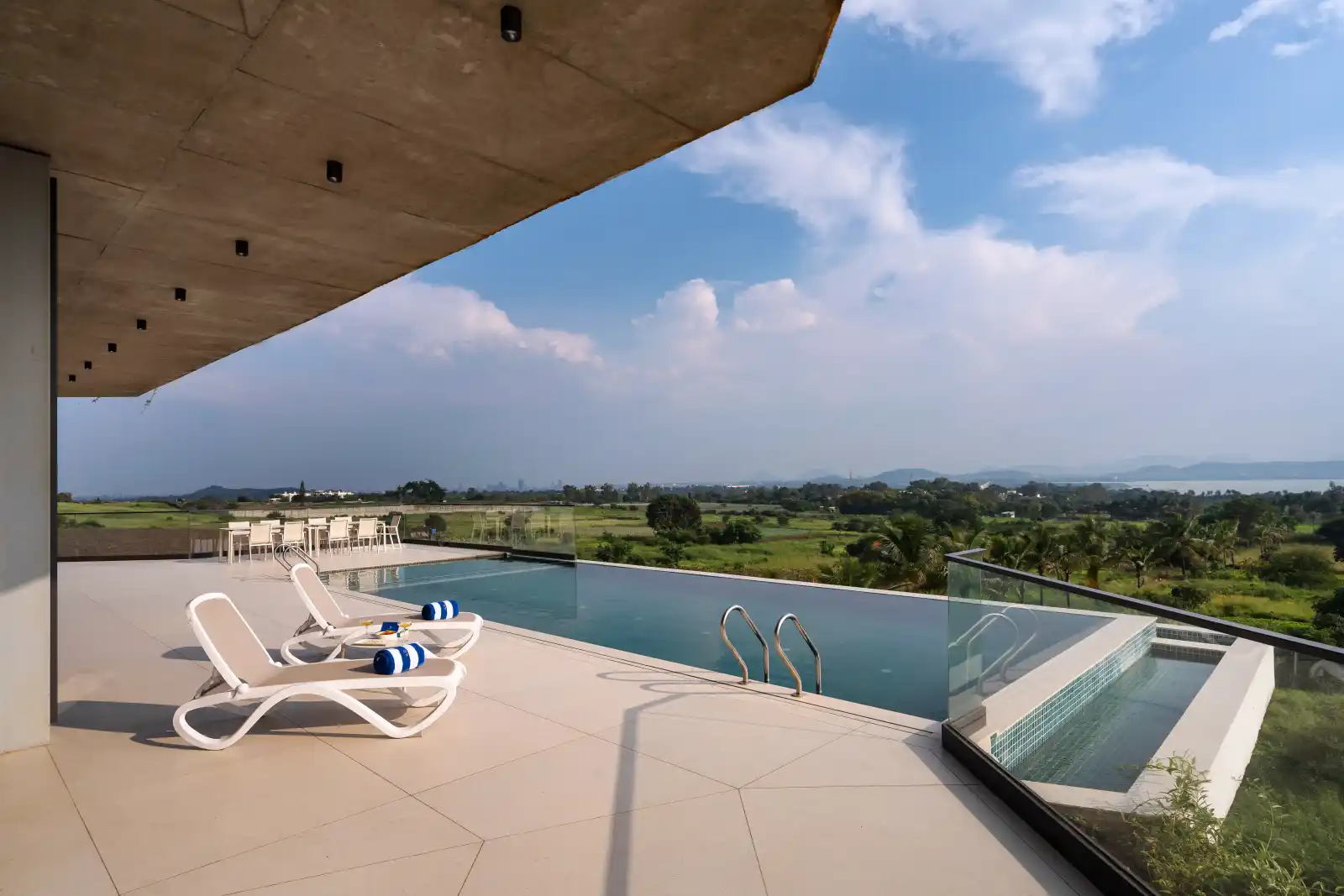 Grevayu, Nashik