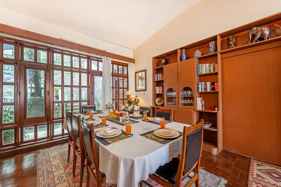 Gulposh Villa, Kasauli