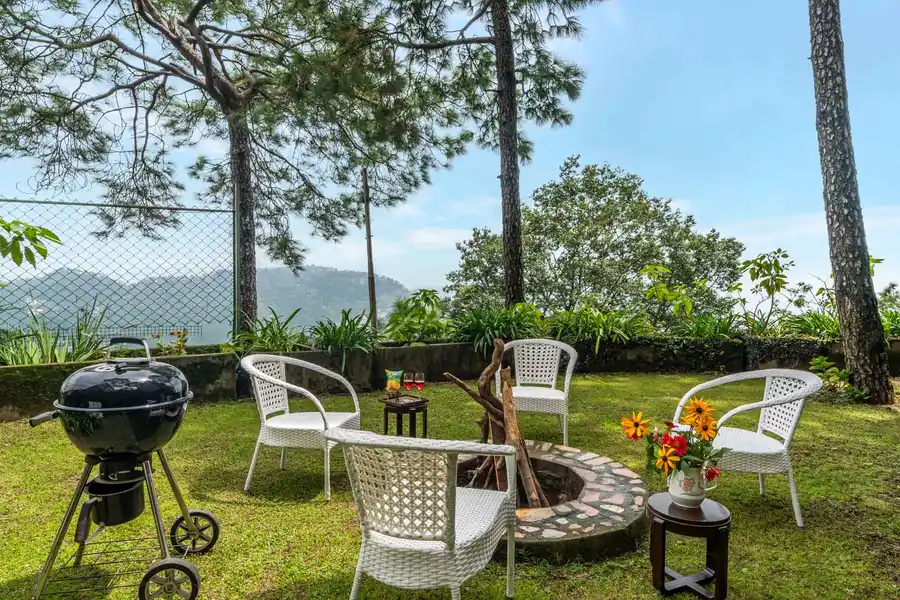 Gulposh Villa, Kasauli