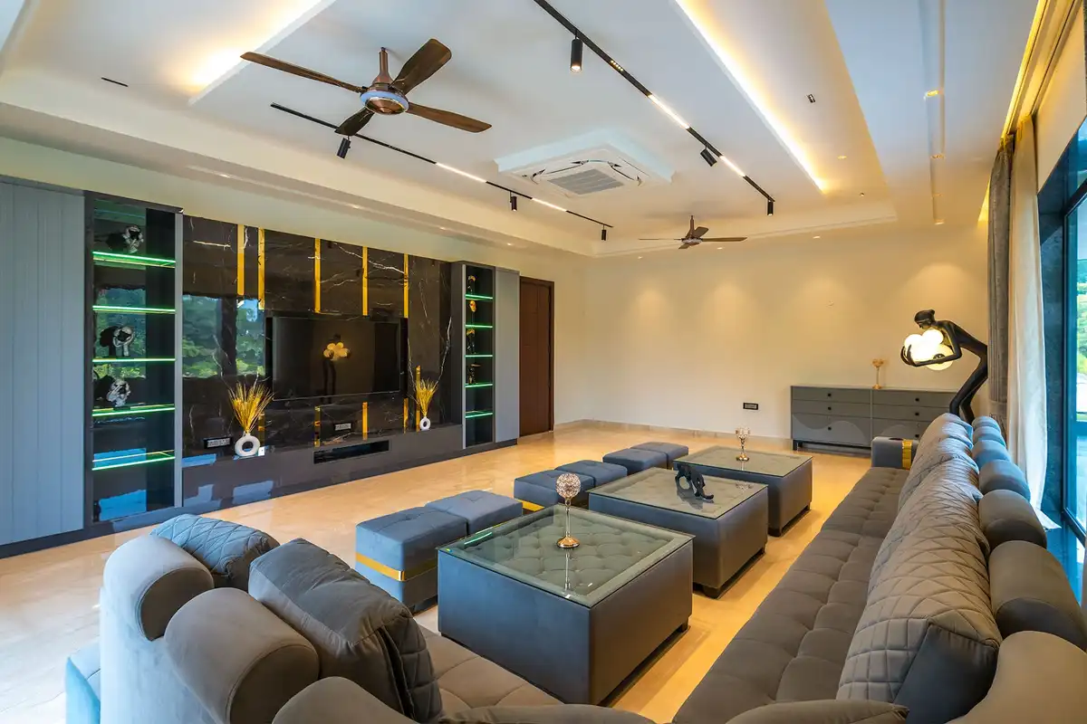 Hampton Acres W/ Outdoor Pool - Sohna, New Delhi
