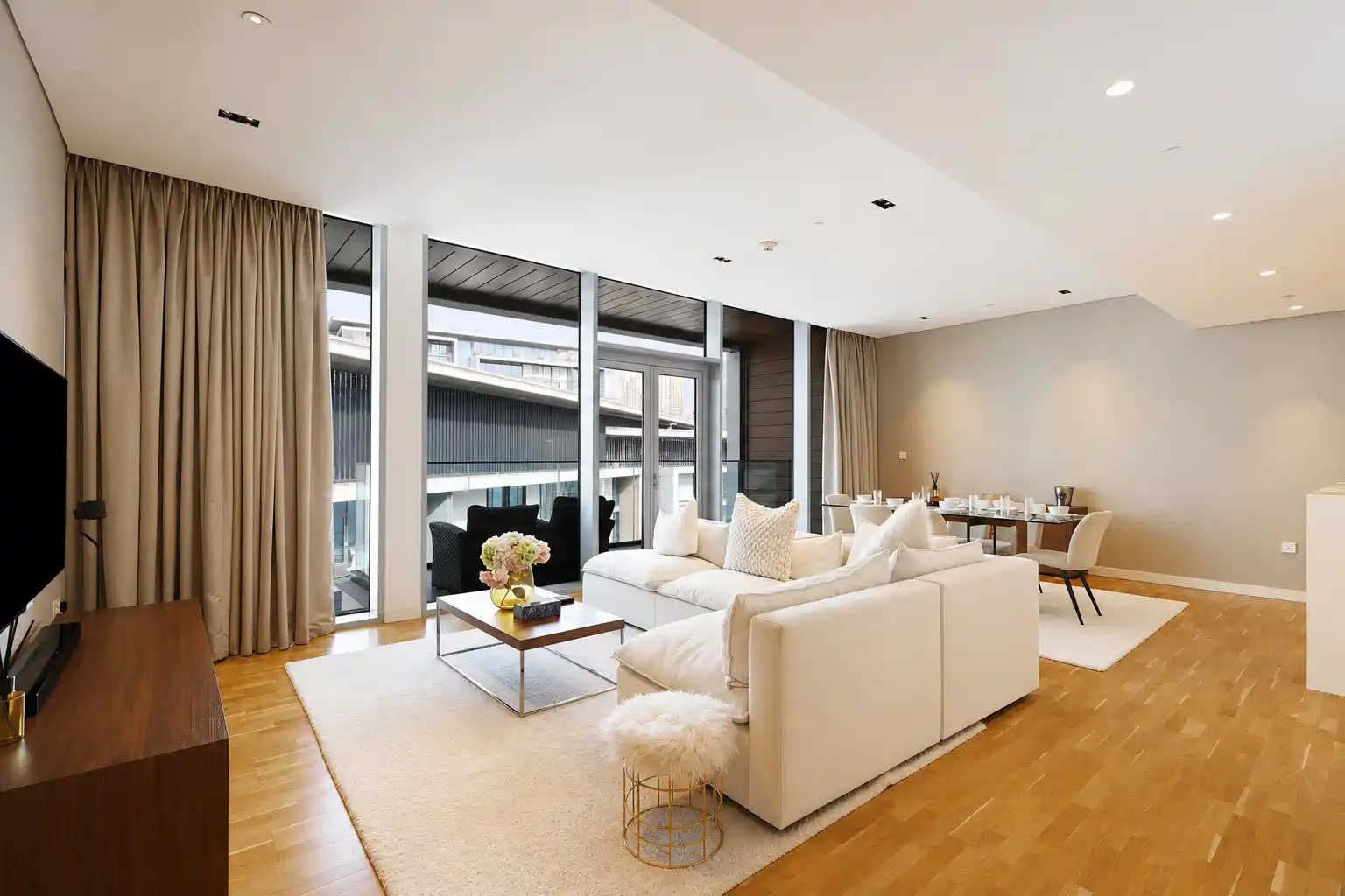 High-End 1BR, Dubai