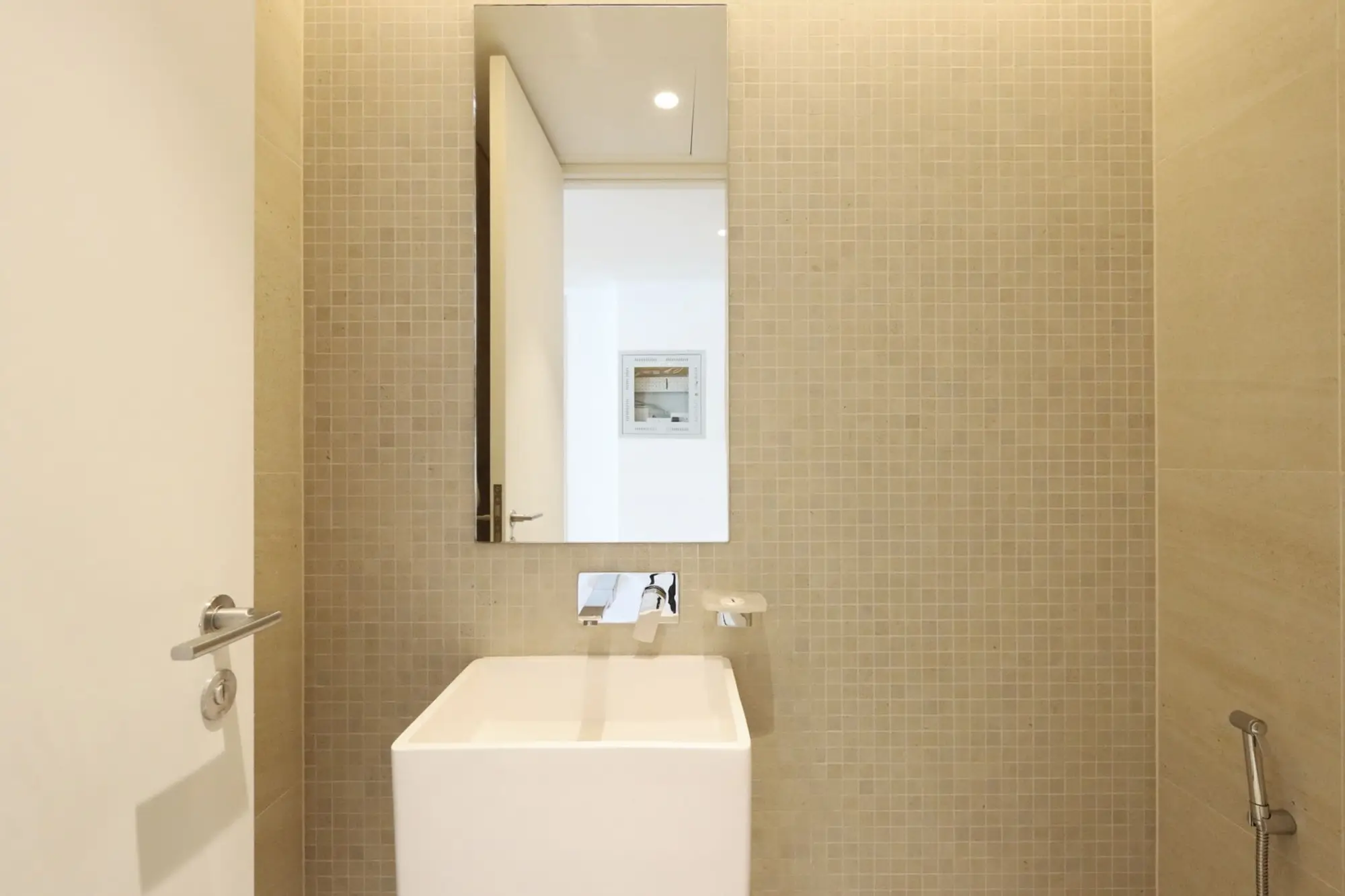 High-End 1BR, Dubai