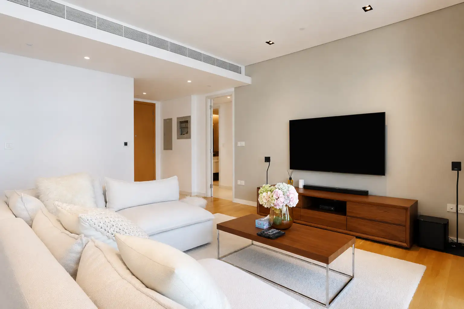 High-End 1BR, Dubai