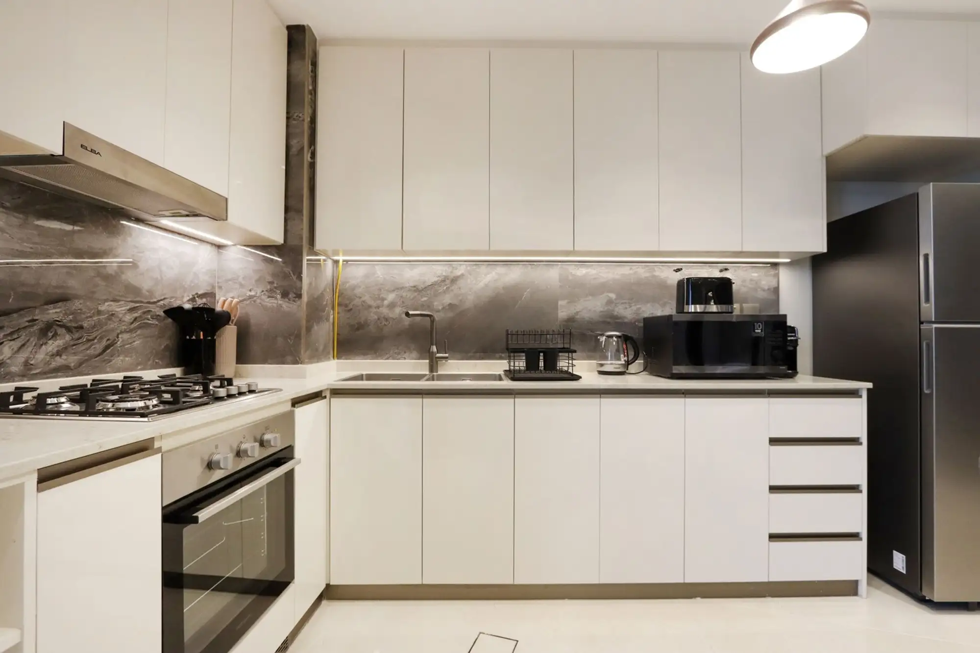 High-Floor 1BR with Burj Khalifa View, Dubai