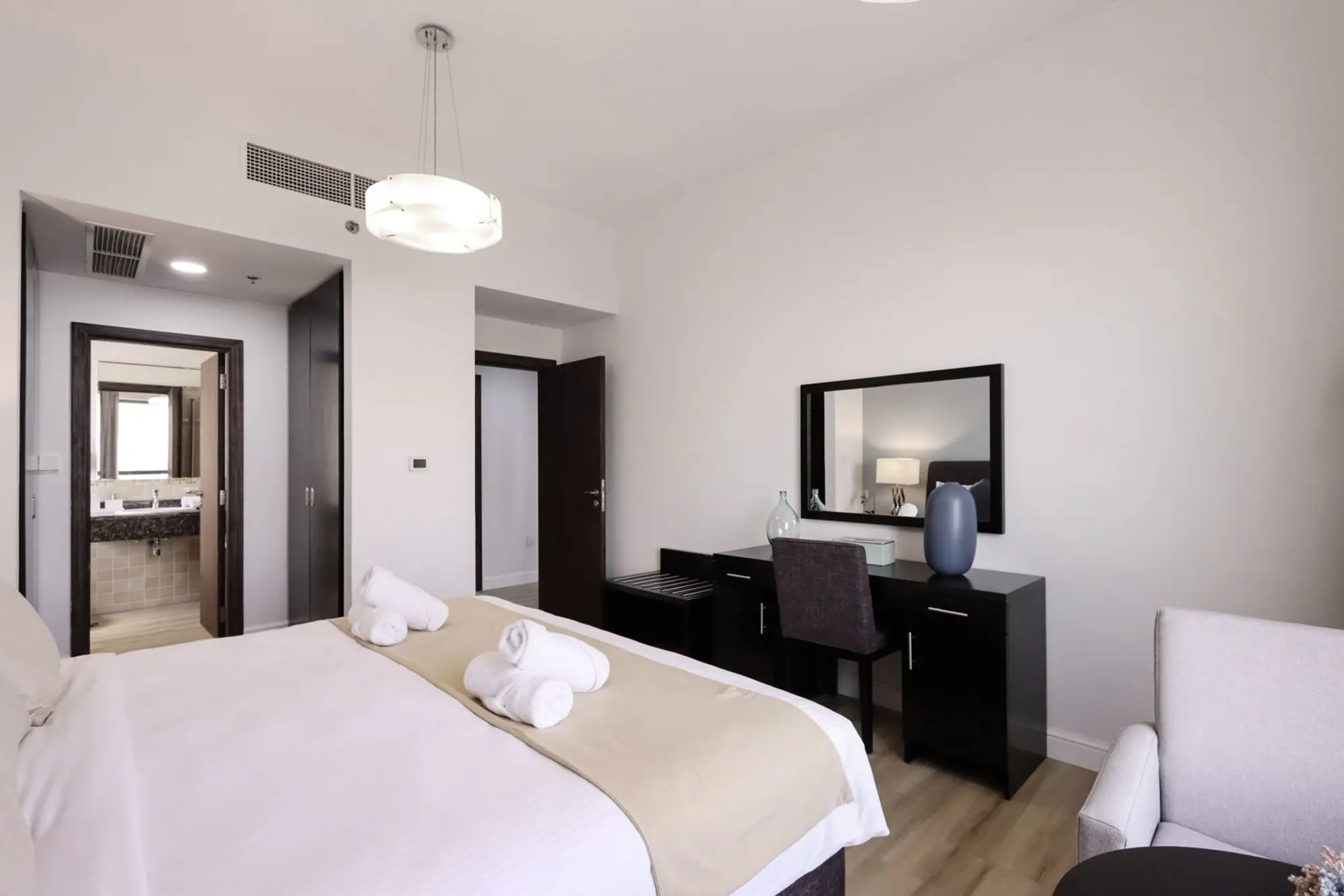 High Floor 2B Marina View, Dubai
