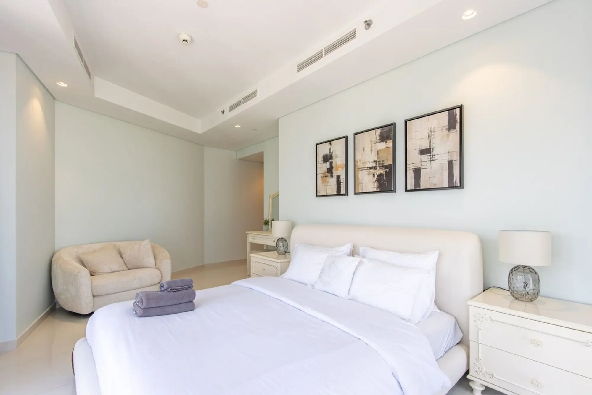 High-Floor 2BR, Dubai