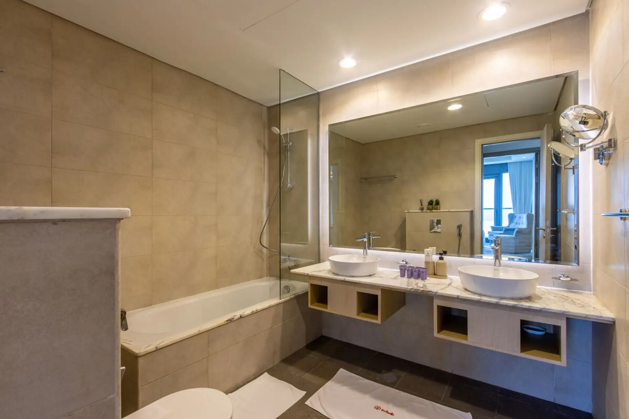 High-Floor 2BR, Dubai