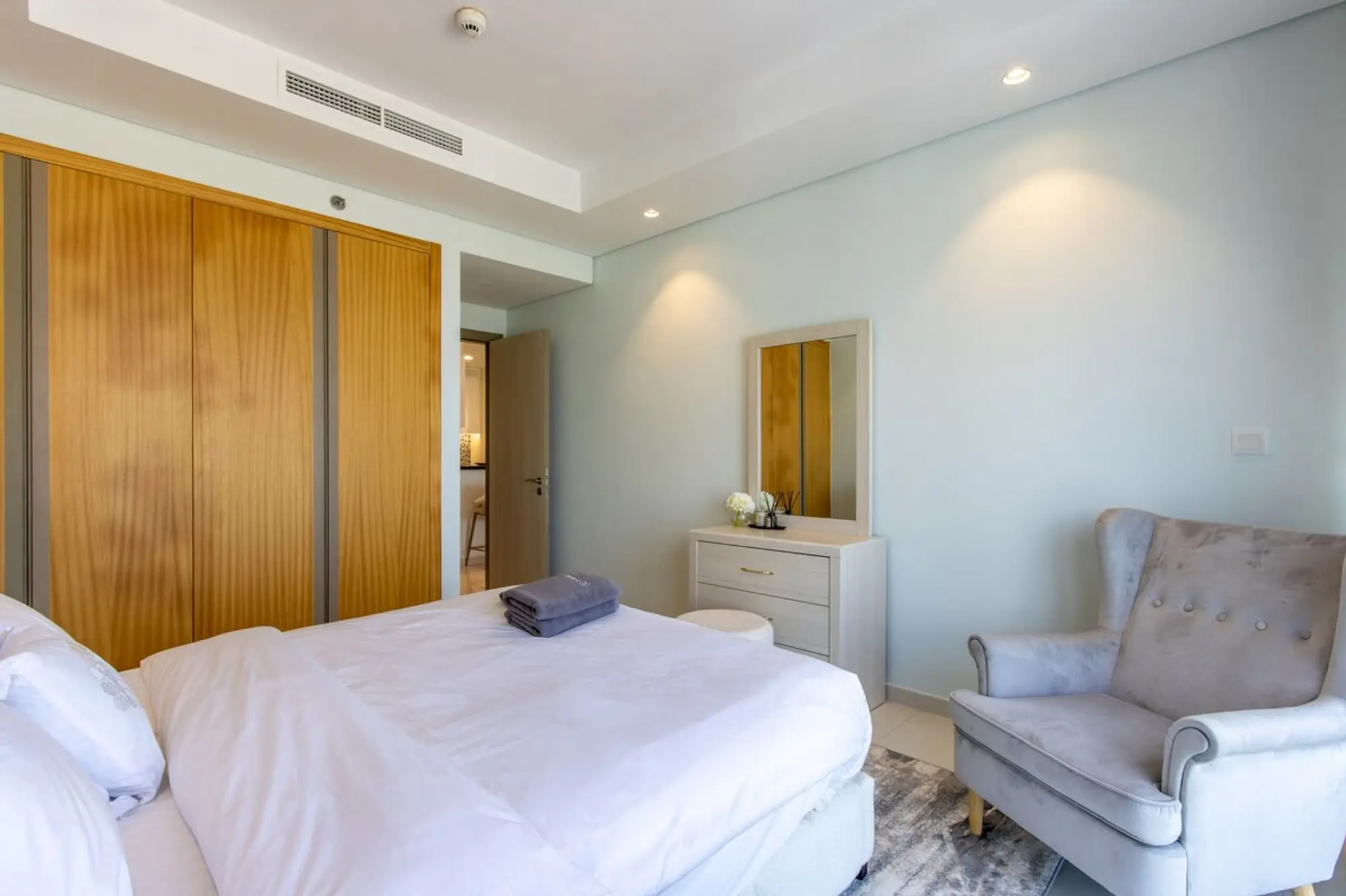 High-Floor 2BR, Dubai