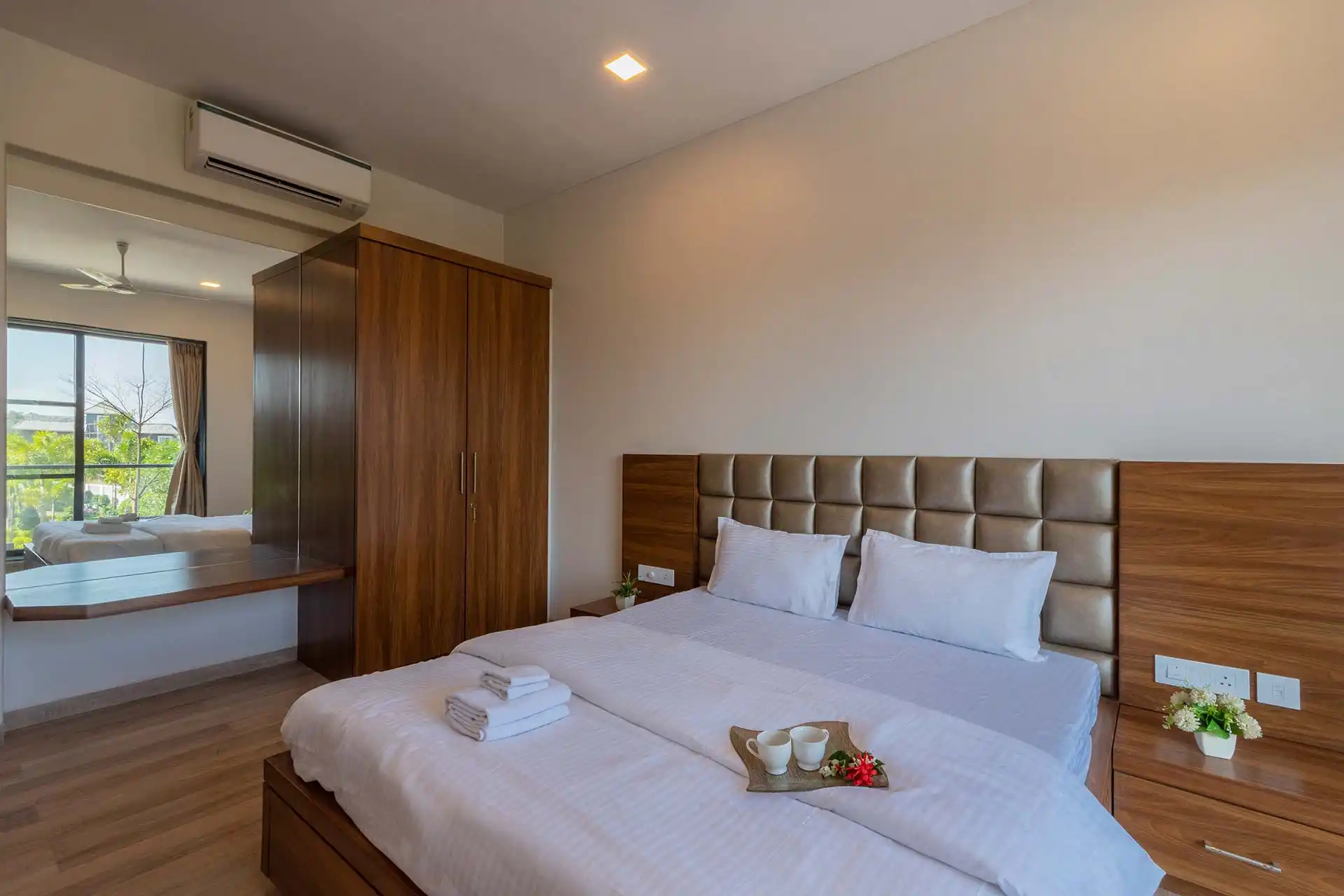 Hillside Cove, Lonavala