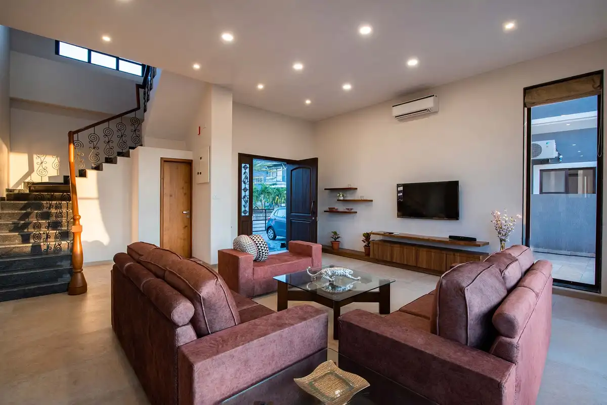 Hillside Cove, Lonavala