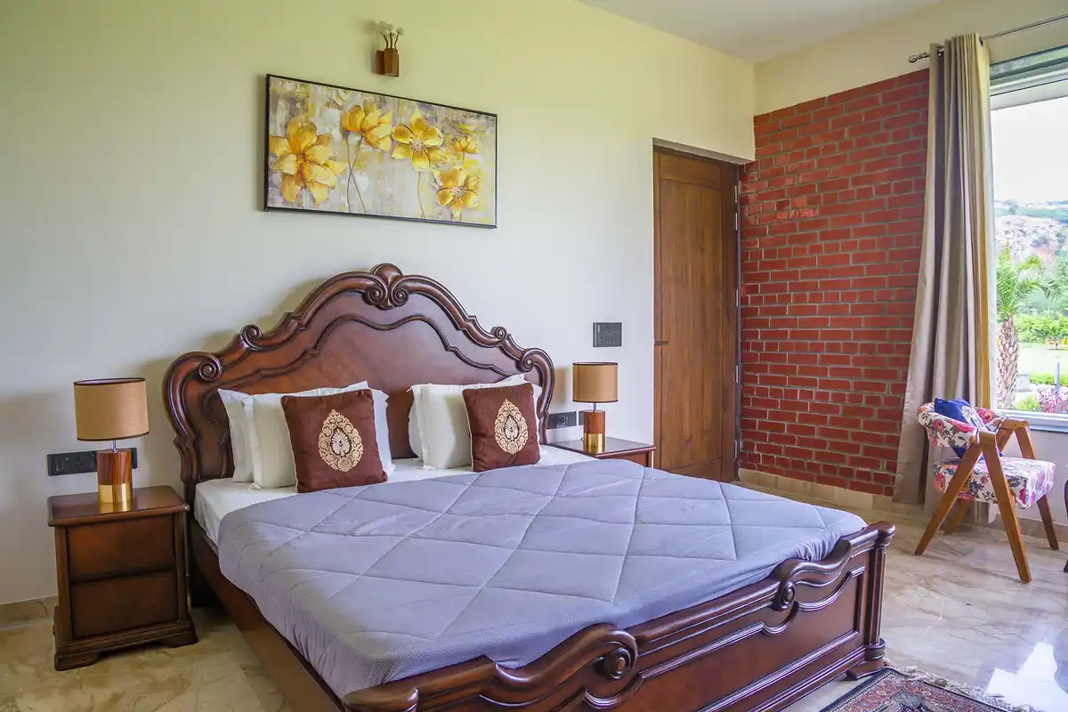 Hillside Paradise W/ Private Pool, Sohna, New Delhi