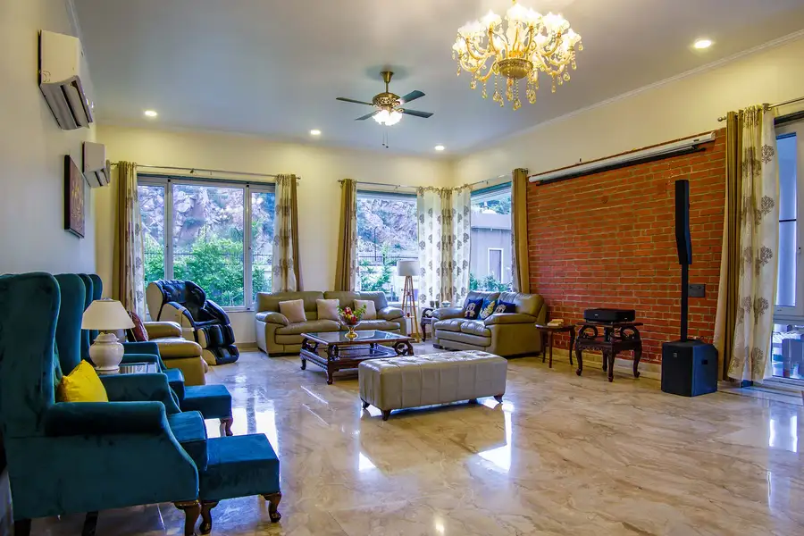 Hillside Paradise W/ Private Pool, Sohna, New Delhi