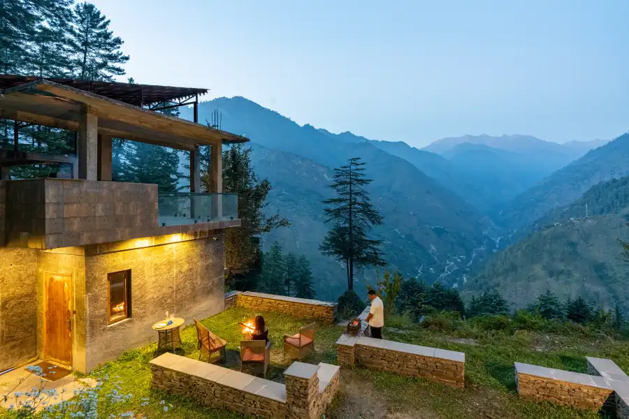 Hillstation Over Tirthan Valley, Tirthan valley