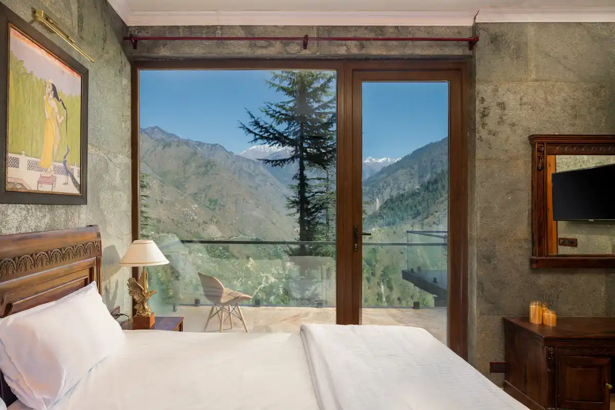Hillstation Over Tirthan Valley, Tirthan valley