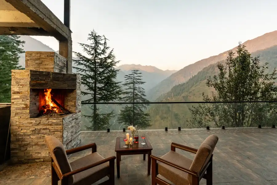 Hillstation Over Tirthan Valley, Tirthan valley