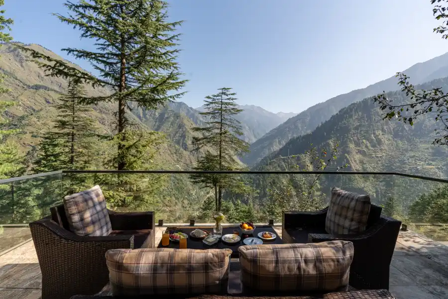 Hillstation Over Tirthan Valley, Tirthan valley