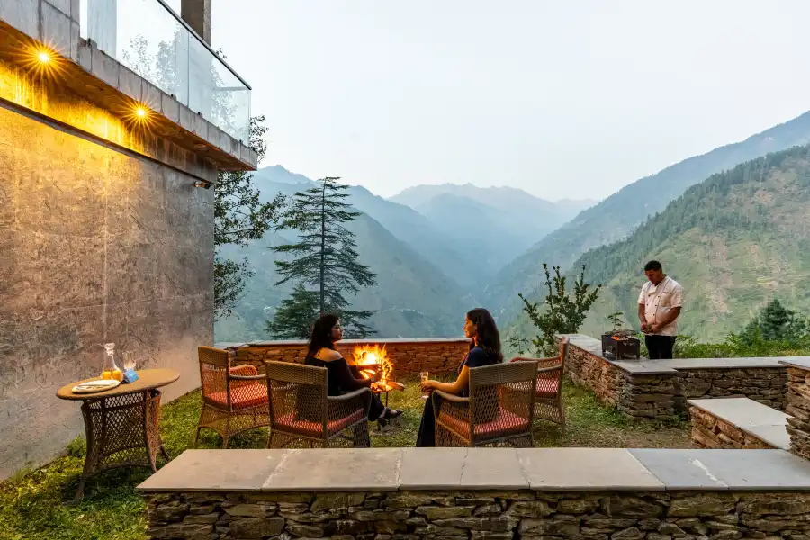 Hillstation Over Tirthan Valley, Tirthan valley