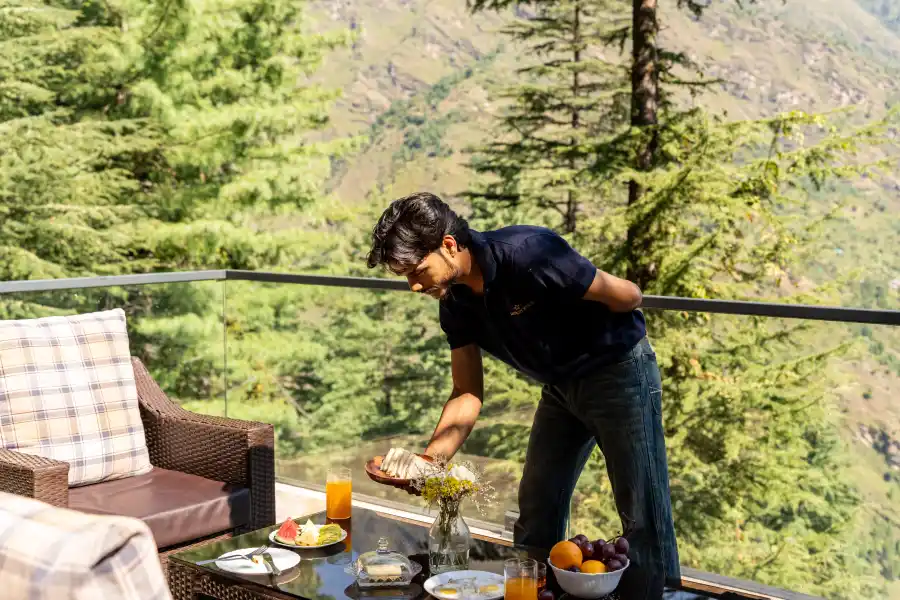 Hillstation Over Tirthan Valley, Tirthan valley