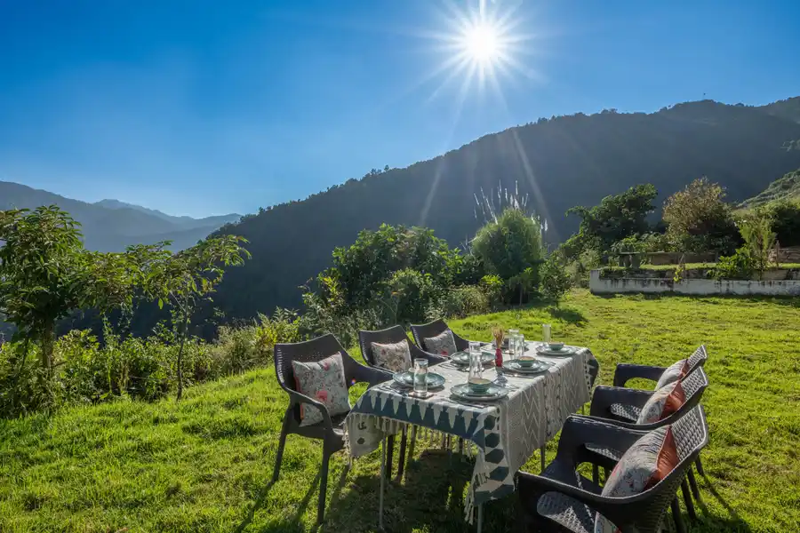 Hoongla Inn-  Lumla, Tawang