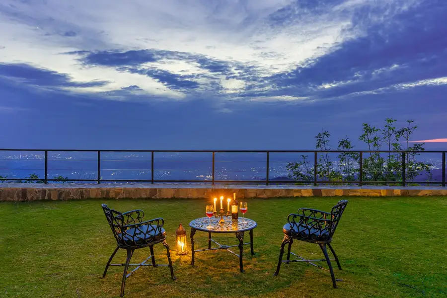 Horizon W/ Outdoor Pool, Kasauli