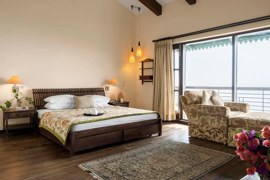Horizon W/ Outdoor Pool, Kasauli