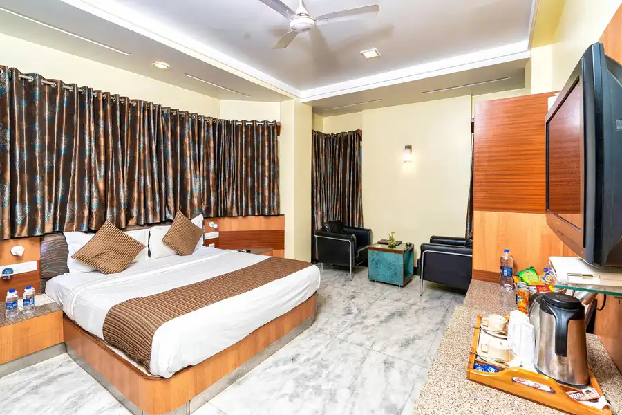 HOTEL DAYAL Room
