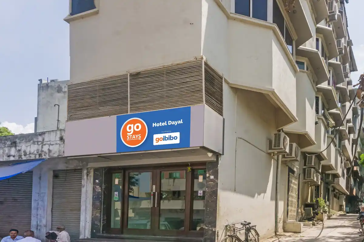 HOTEL DAYAL Entrance