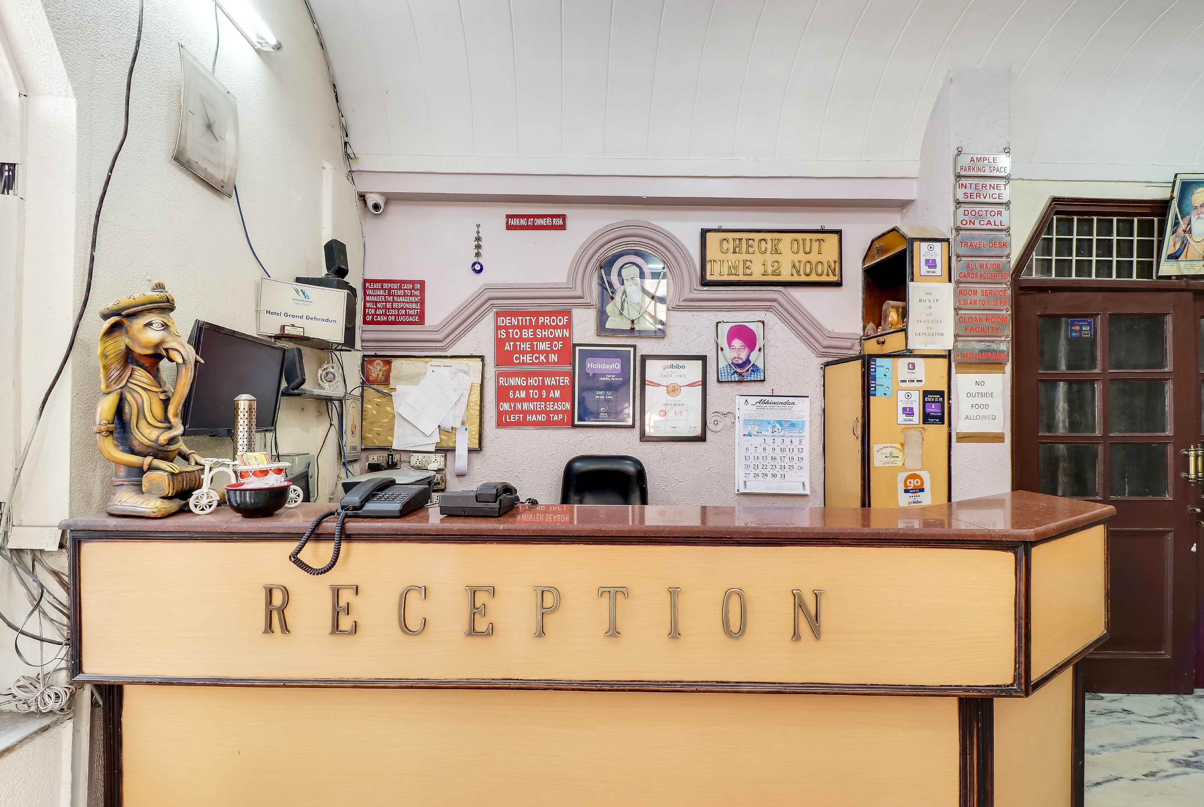 Hotel Grand Reception