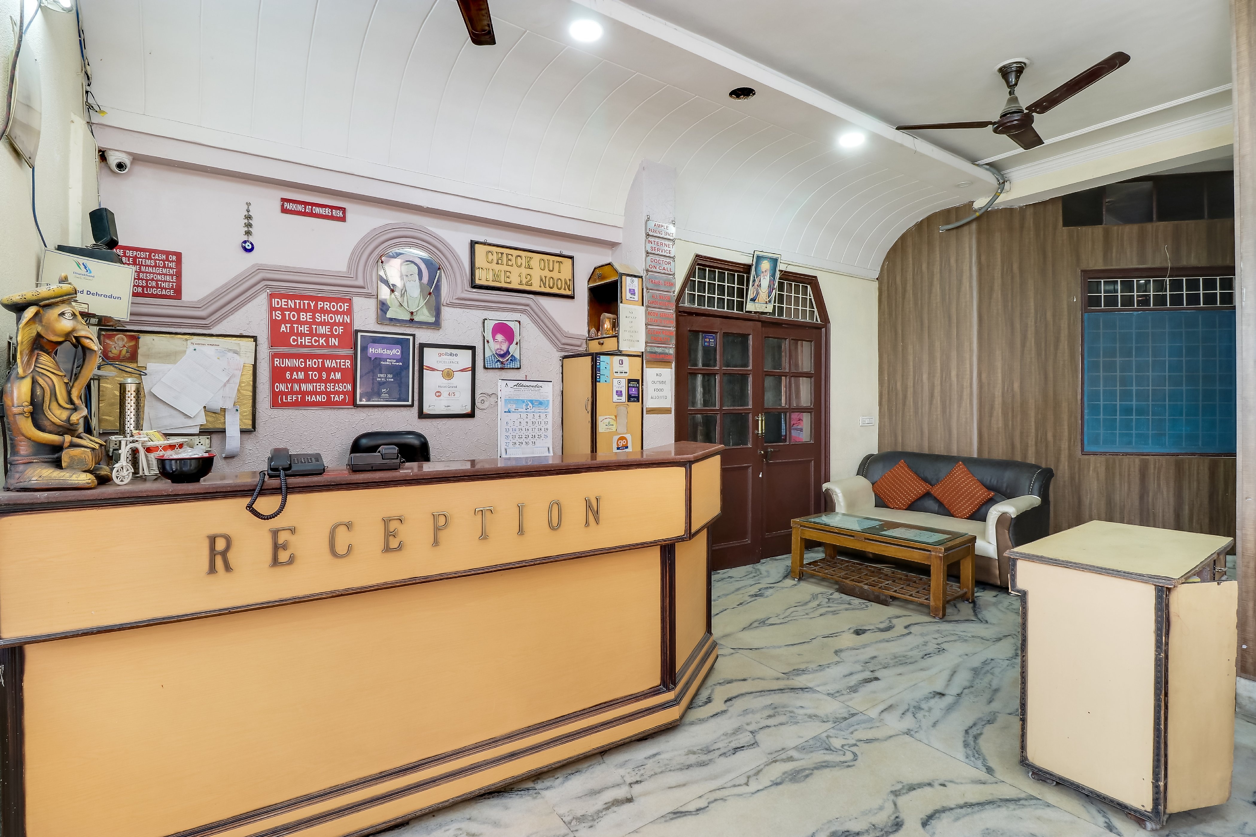 Hotel Grand Common Area