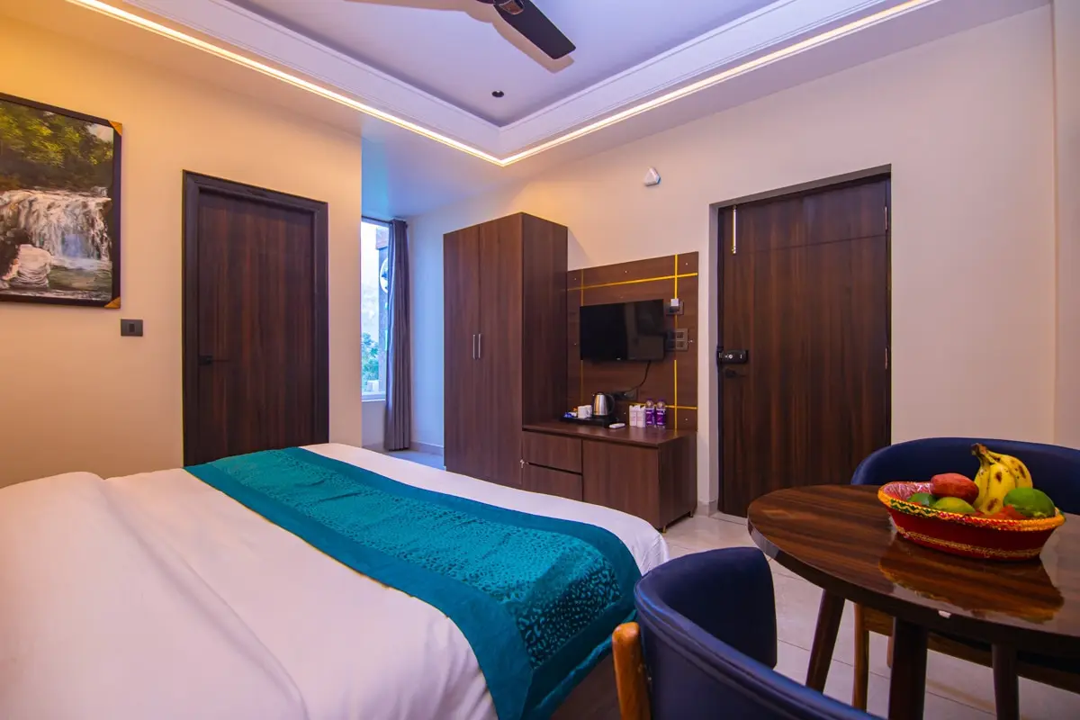 Hotel Lords Valley Room
