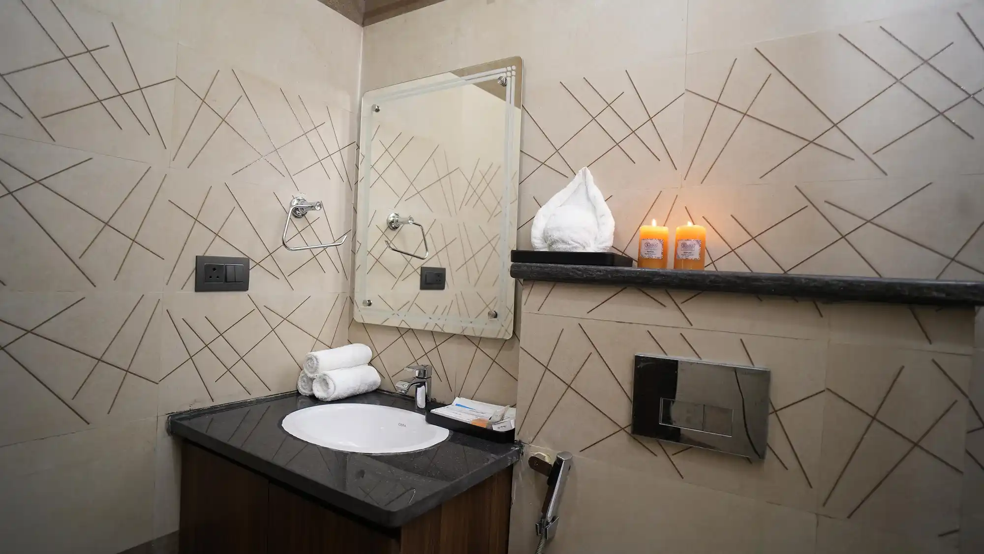 Hotel Lords Valley Bathroom