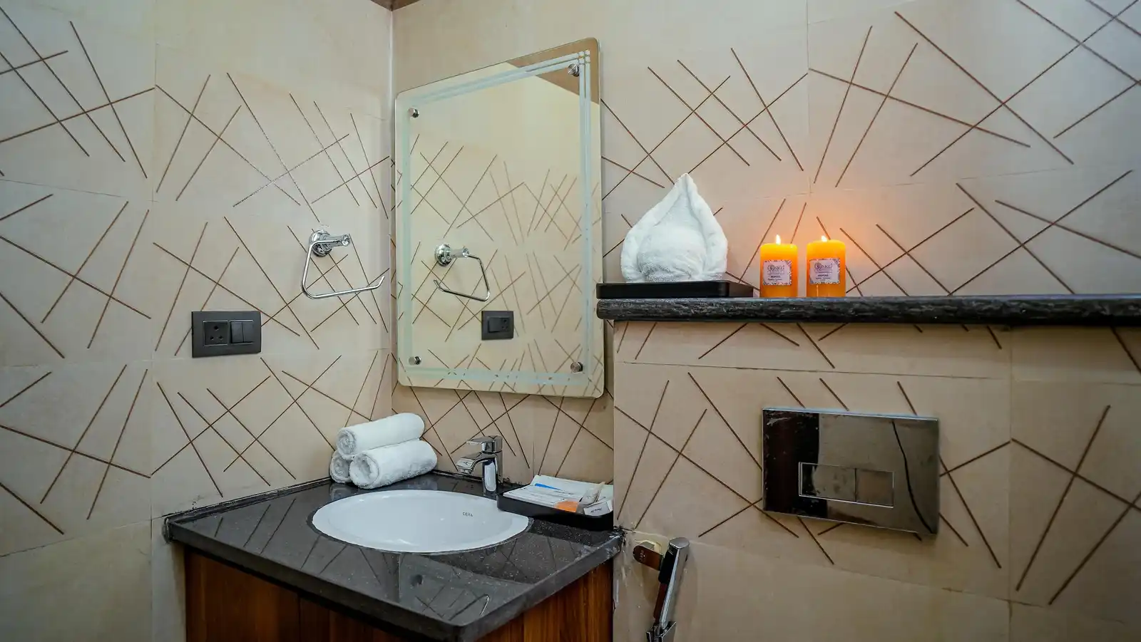 Hotel Lords Valley Bathroom